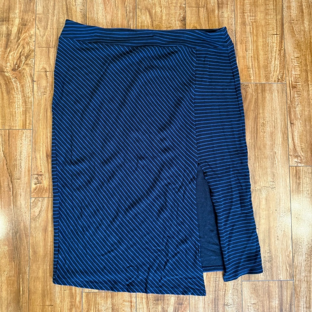 J Jill Women’s Black Blue Striped Pencil Skirt Pull On Leg Slit Large Petite